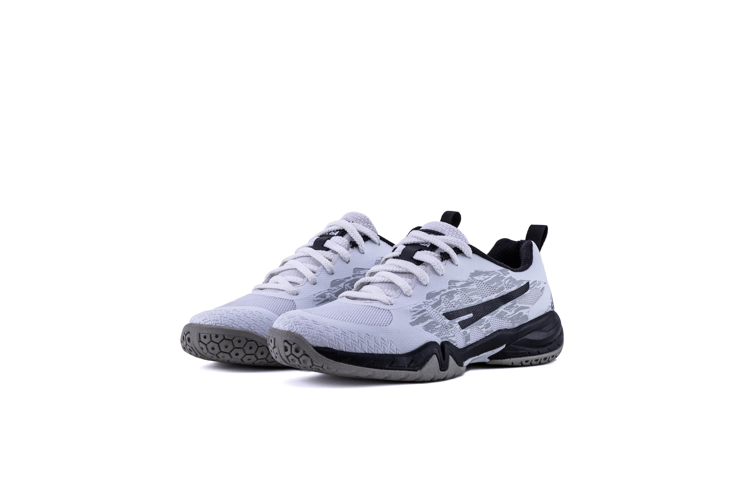 A pair of white QUIVE SEGA RP24 badminton squash court trainers with black accents and a textured sole.