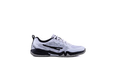 A pair of white QUIVE SEGA RP24 badminton squash court trainers with black accents and a textured sole.