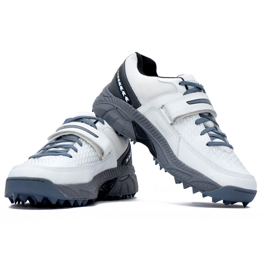 QUIVE SEGA REACH Performance Cricket Studs Boots