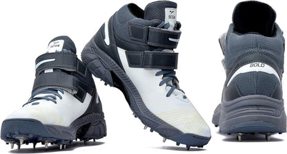 QUIVE SEGA Bold Cricket Shoes Metal Spikes in white and grey, pair view, image 6