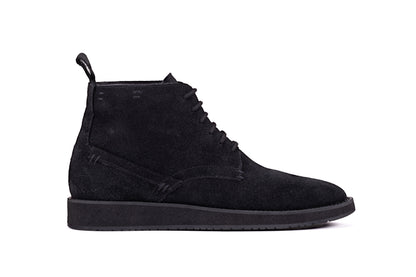 Black QUIVE London Chester suede chukka boot, right-facing side profile