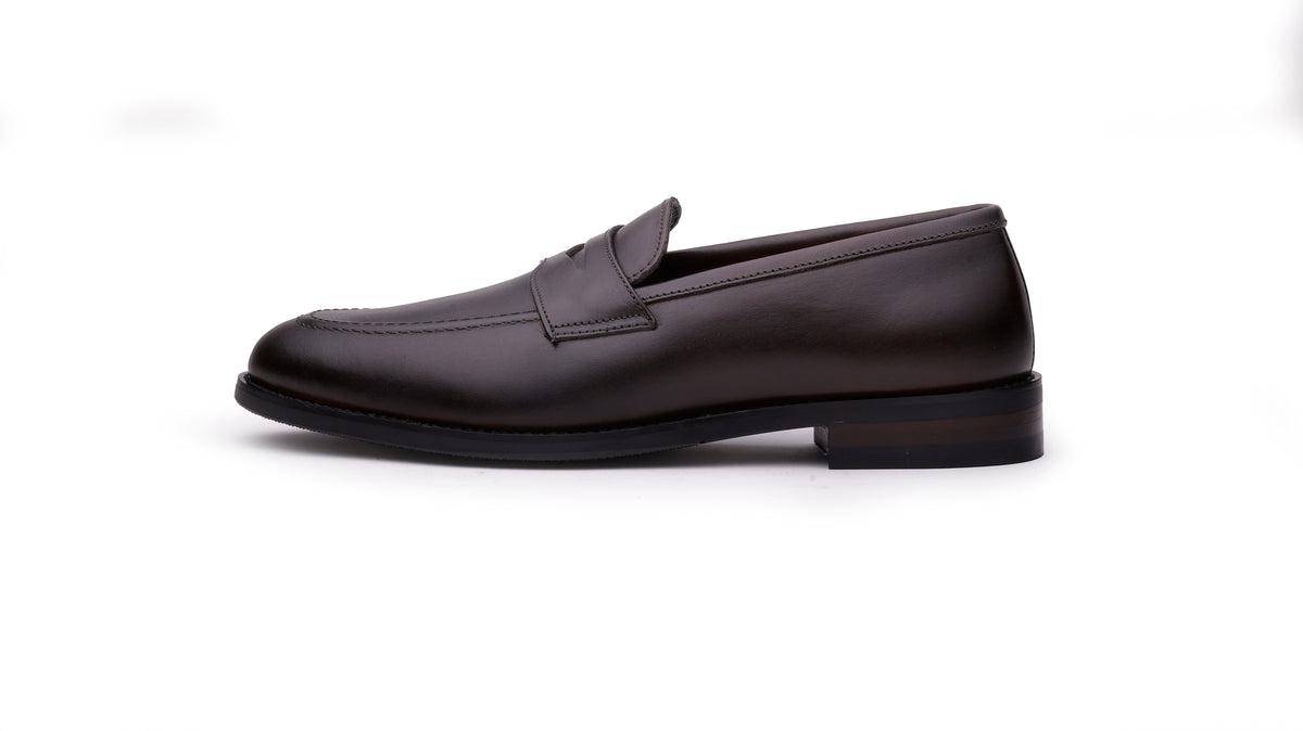 Brown QUIVE London Ventor leather penny loafer, outer side profile