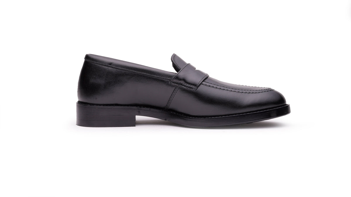 Black QUIVE London Ventor leather penny loafer, inner side profile