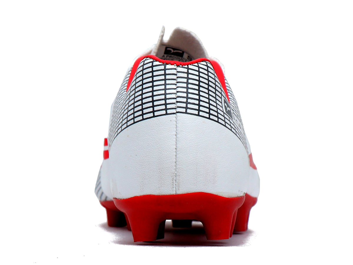 SEGA QUIVE Kids' Spectra football trainers, white and red studded rear heel view
