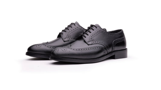 QUIVE London Kensington leather Derby shoes black on a white background