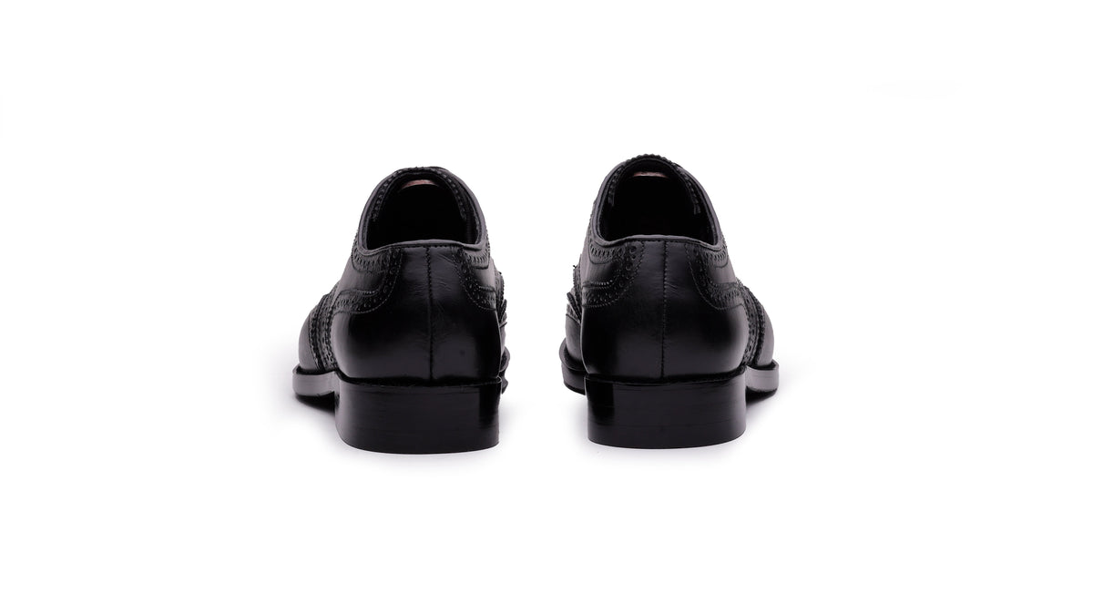 Black QUIVE London Kensington leather Derby shoes, heel view
