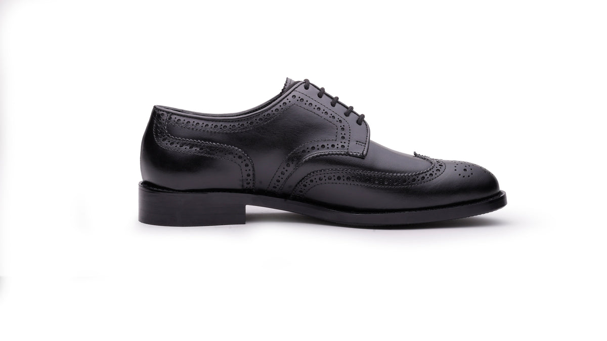 Black QUIVE London Kensington leather Derby shoe, right-facing side profile