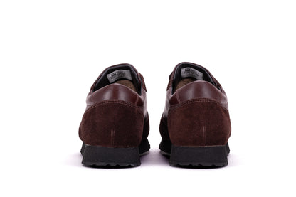 Burgundy QUIVE London Belgravia leather trainers, heel view