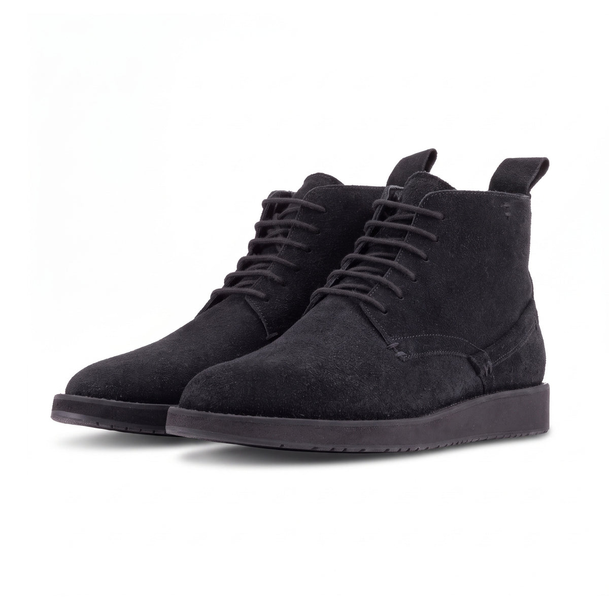 QUIVE London Chester black suede chukka boots