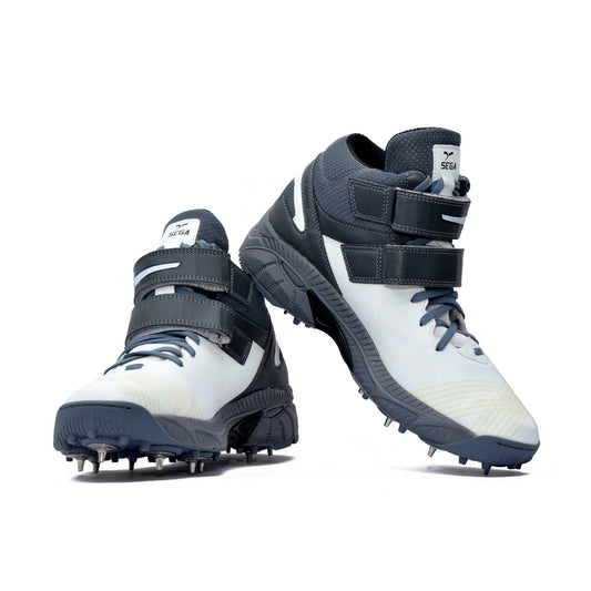 QUIVE SEGA Bold Cricket Shoes – Metal Spikes