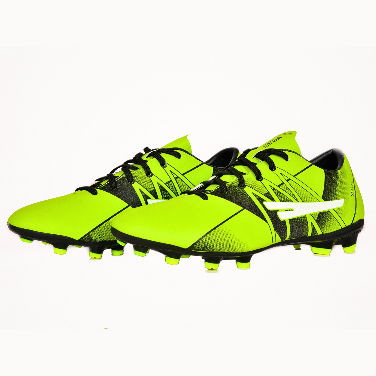 Brutal, football shoes, football spikes, segastore, sport shoes, sports, quive, quive london